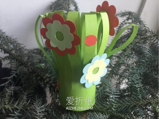 怎么用卡纸做教师节纸花礼物的方法图解- www.aizhezhi.com