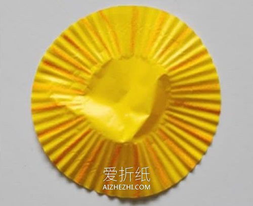 怎么用蛋糕纸做母亲节太阳卡片的方法图解- www.aizhezhi.com