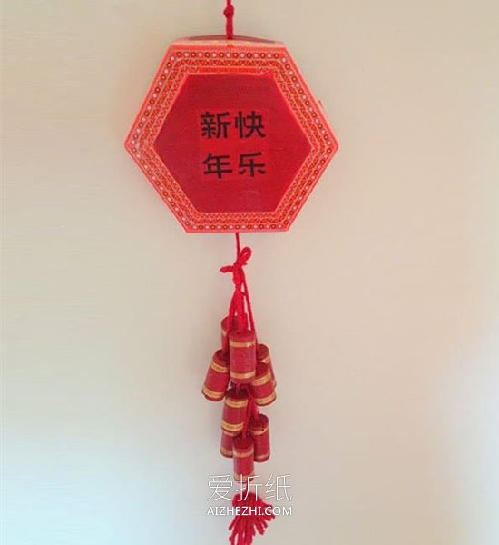 怎么用红酒瓶塞做新年爆竹挂饰的方法图解- www.aizhezhi.com