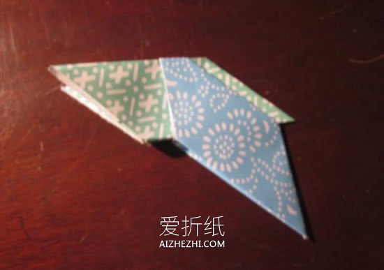 怎么折纸旋转飞镖的折法图解教程- www.aizhezhi.com