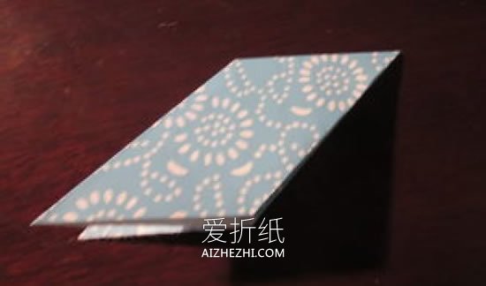 怎么折纸旋转飞镖的折法图解教程- www.aizhezhi.com