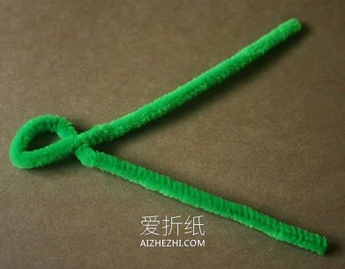 怎么用扭扭棒做变色龙的方法图解- www.aizhezhi.com