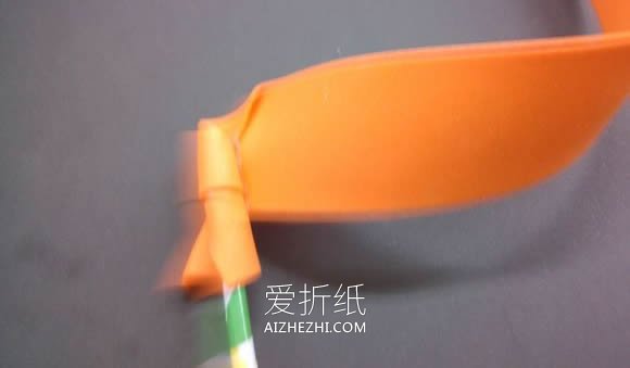 怎么用海绵纸做玫瑰花的方法图解- www.aizhezhi.com