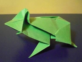 怎么折纸逼真立体青蛙的折法详细图解