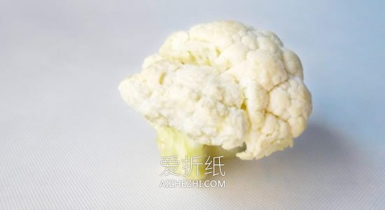 怎么用花菜做贵宾犬的方法图解- www.aizhezhi.com