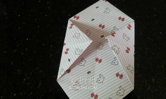 怎么折纸花朵形状盒子的折法图解- www.aizhezhi.com