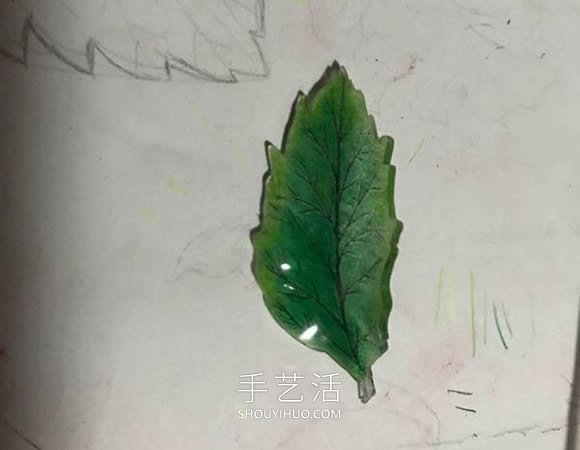 热缩片手工制作罂粟花胸针的做法教程- www.aizhezhi.com