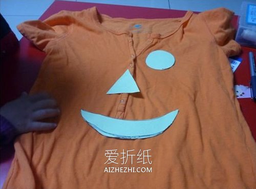 怎么用旧衣服做万圣节南瓜怪物服装的方法图解- www.aizhezhi.com