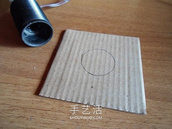 用木棍制作立体几何灯罩灯饰的做法教程- www.aizhezhi.com