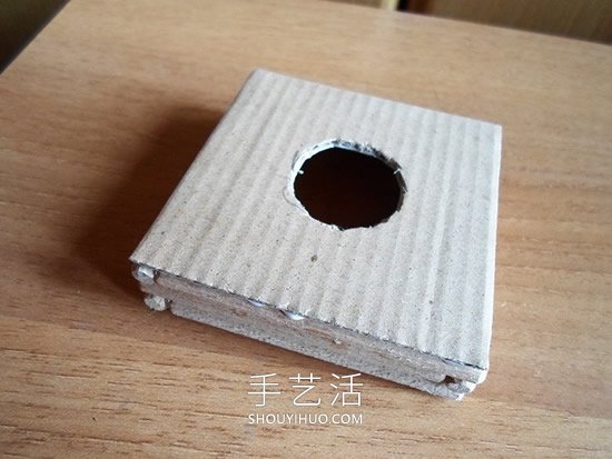 用木棍制作立体几何灯罩灯饰的做法教程- www.aizhezhi.com