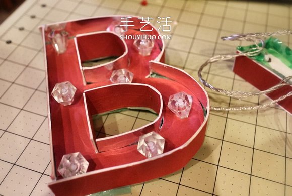 简单自制酒吧字母灯饰的方法图解教程- www.aizhezhi.com