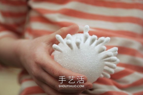 简单棉签花的手工制作方法图解教程- www.aizhezhi.com