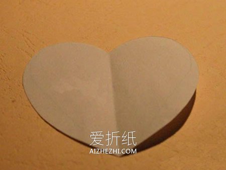 怎么用卡纸做爱心盒子的方法图解- www.aizhezhi.com