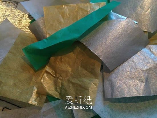 怎么用卡纸简单做圣诞树贺卡的方法图解- www.aizhezhi.com