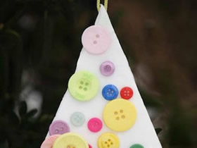 怎么简单用泡沫纸做圣诞树挂饰的方法图解