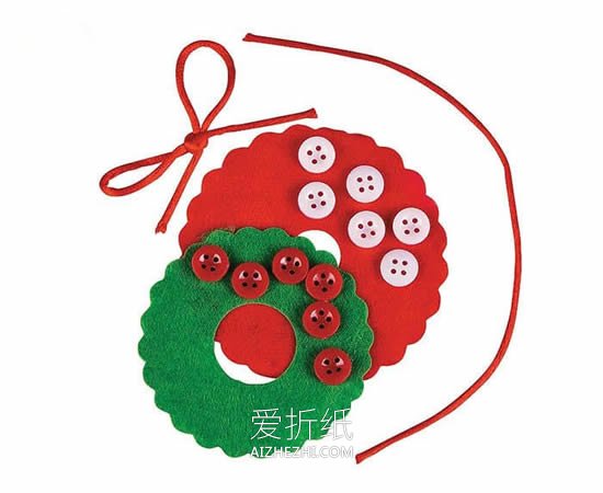 怎么简单用毡布做圣诞花环的方法图解- www.aizhezhi.com