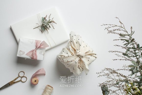 怎么做圣诞节漂亮礼物包装的作品图片- www.aizhezhi.com