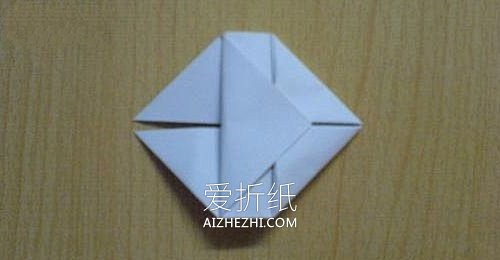 怎么将情书折成爱心的折法图解- www.aizhezhi.com