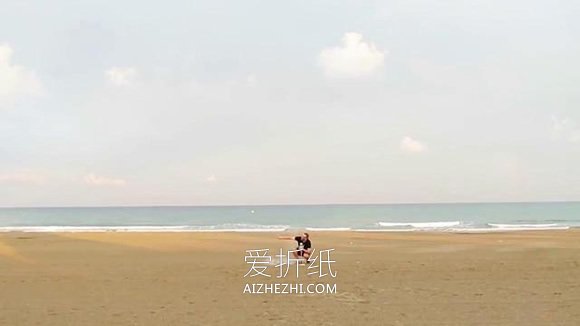 怎么用可乐做水火箭的方法图解- www.aizhezhi.com