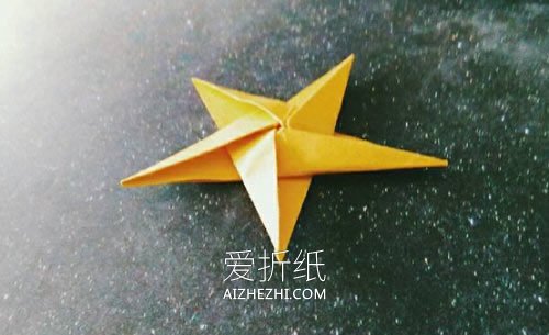 怎么折纸五角星的简单折法图解- www.aizhezhi.com