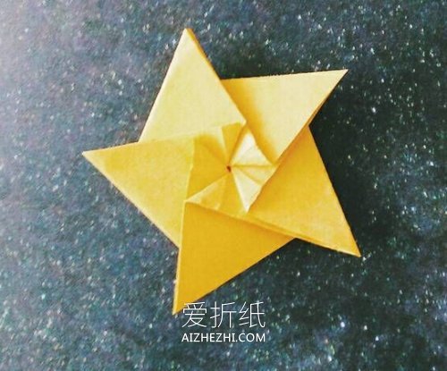 怎么折纸五角星的简单折法图解- www.aizhezhi.com