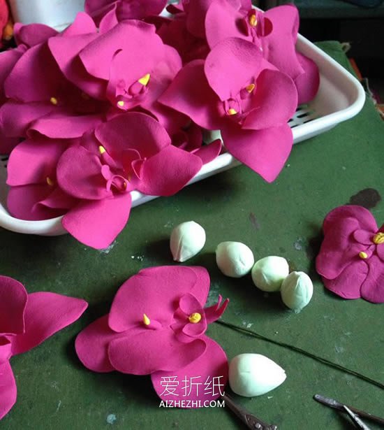 怎么用不要纸盒做瓜形花瓶的方法图解- www.aizhezhi.com