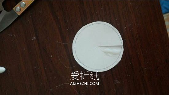 怎么用衍纸做荷花的方法图解- www.aizhezhi.com