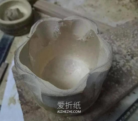 怎么用竹筒做花型茶杯的方法图解- www.aizhezhi.com