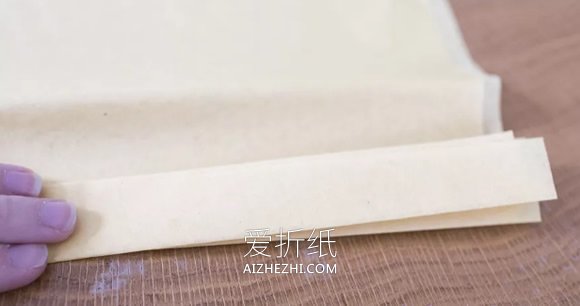 怎么用薄纸做花朵的详细步骤图解- www.aizhezhi.com