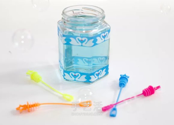 自制泡泡水最简单配方的做法教程- www.aizhezhi.com