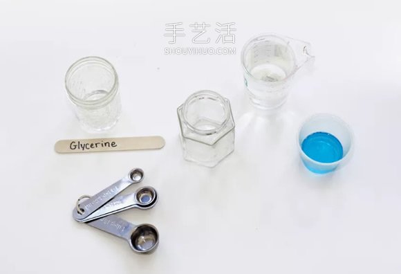 自制泡泡水最简单配方的做法教程- www.aizhezhi.com