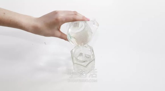自制泡泡水最简单配方的做法教程- www.aizhezhi.com