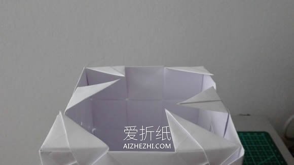 怎么折纸灯的折法详细步骤图解- www.aizhezhi.com