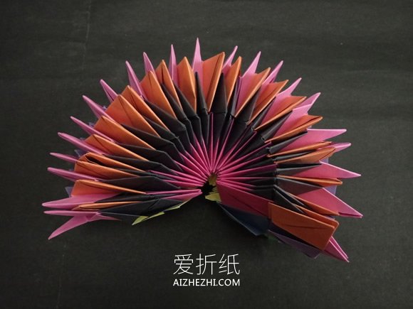 怎么折纸无限翻烟花的折法步骤图解- www.aizhezhi.com