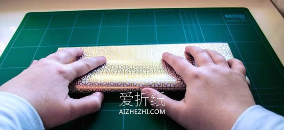 怎么折纸长方形信封的简单折法图解- www.aizhezhi.com