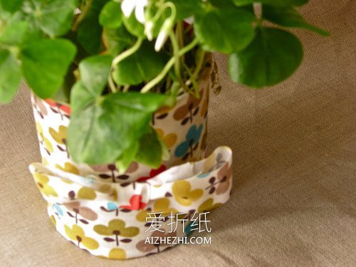 怎么用金属食品罐做花盆的方法图解- www.aizhezhi.com