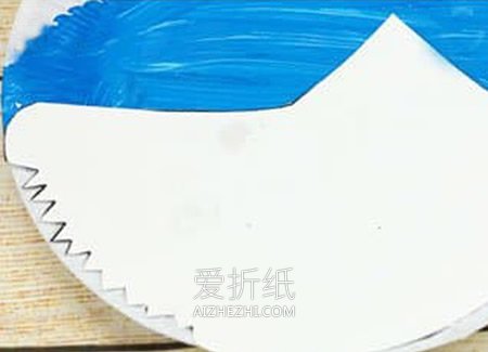 怎么用纸盘做鲨鱼木偶的方法图解- www.aizhezhi.com