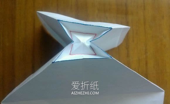 怎么折纸LOVE U字母心的折法图解- www.aizhezhi.com