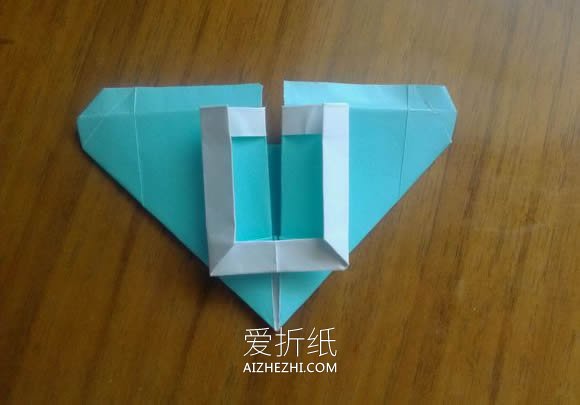 怎么折纸LOVE U字母心的折法图解- www.aizhezhi.com