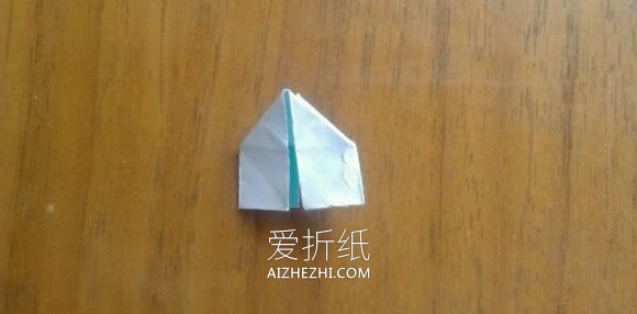 怎么折纸LOVE U字母心的折法图解- www.aizhezhi.com