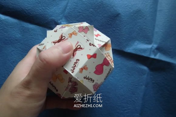 怎么折纸绣球礼品盒的折法图解- www.aizhezhi.com