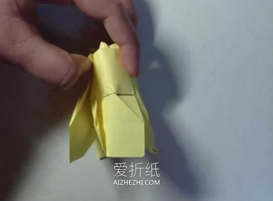 如何折纸玫瑰花的折法详细过程图- www.aizhezhi.com