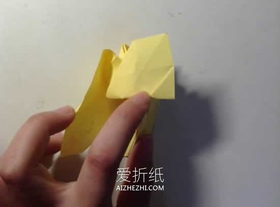 如何折纸玫瑰花的折法详细过程图- www.aizhezhi.com