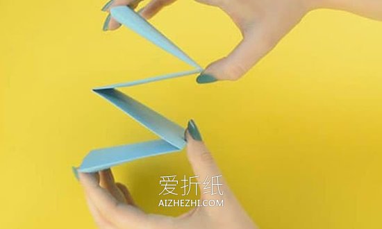 彩纸鲨鱼怎么折叠图解- www.aizhezhi.com