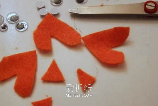 怎么用鸡蛋盒手工做企鹅- www.aizhezhi.com