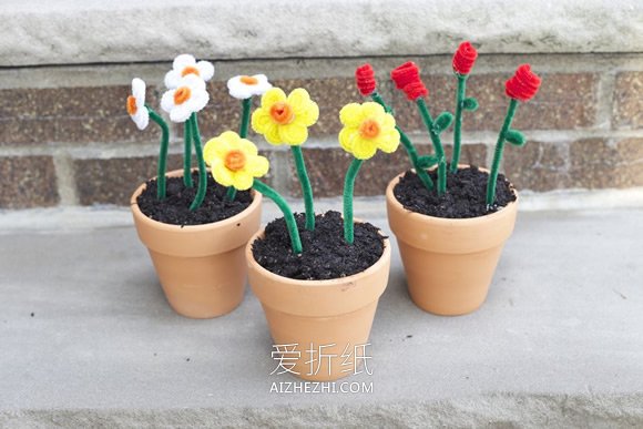 怎么做扭扭棒的花- www.aizhezhi.com