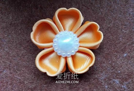 怎么用不织布手工不织布做梅花胸花- www.aizhezhi.com