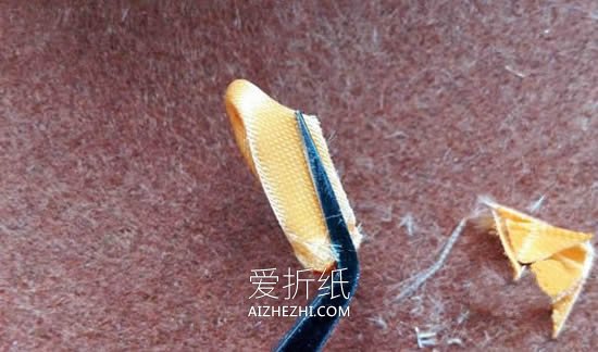 怎么用不织布手工不织布做梅花胸花- www.aizhezhi.com