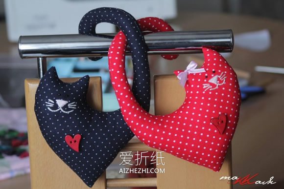 怎么做一对布艺爱心猫咪公仔的方法- www.aizhezhi.com
