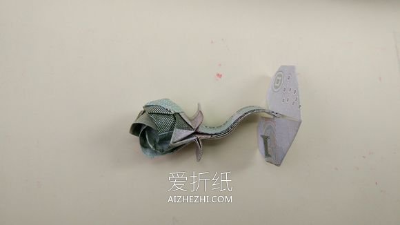 怎么折心花怒放用纸币- www.aizhezhi.com